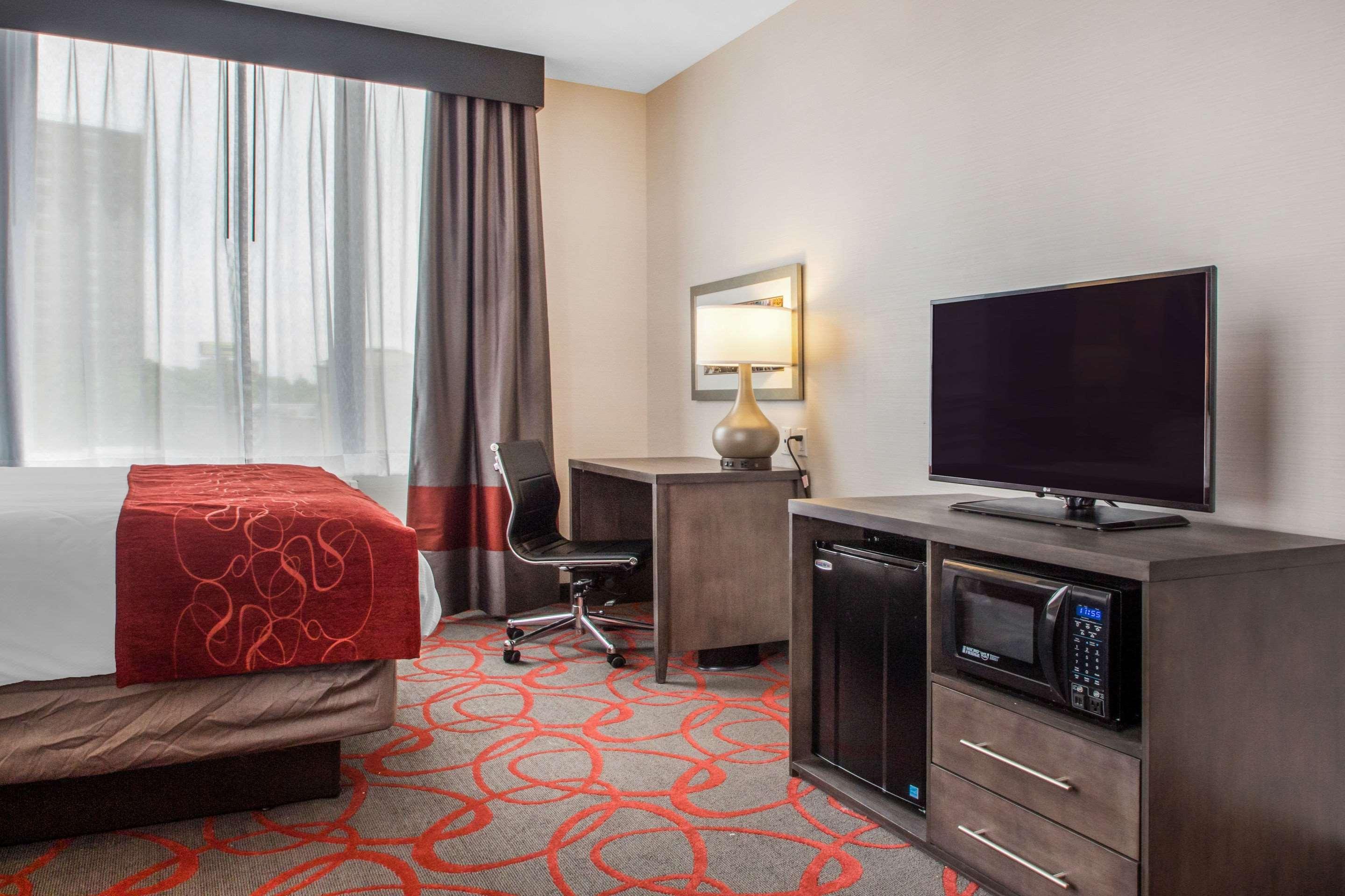 Comfort Inn & Suites Near Stadium New York Esterno foto