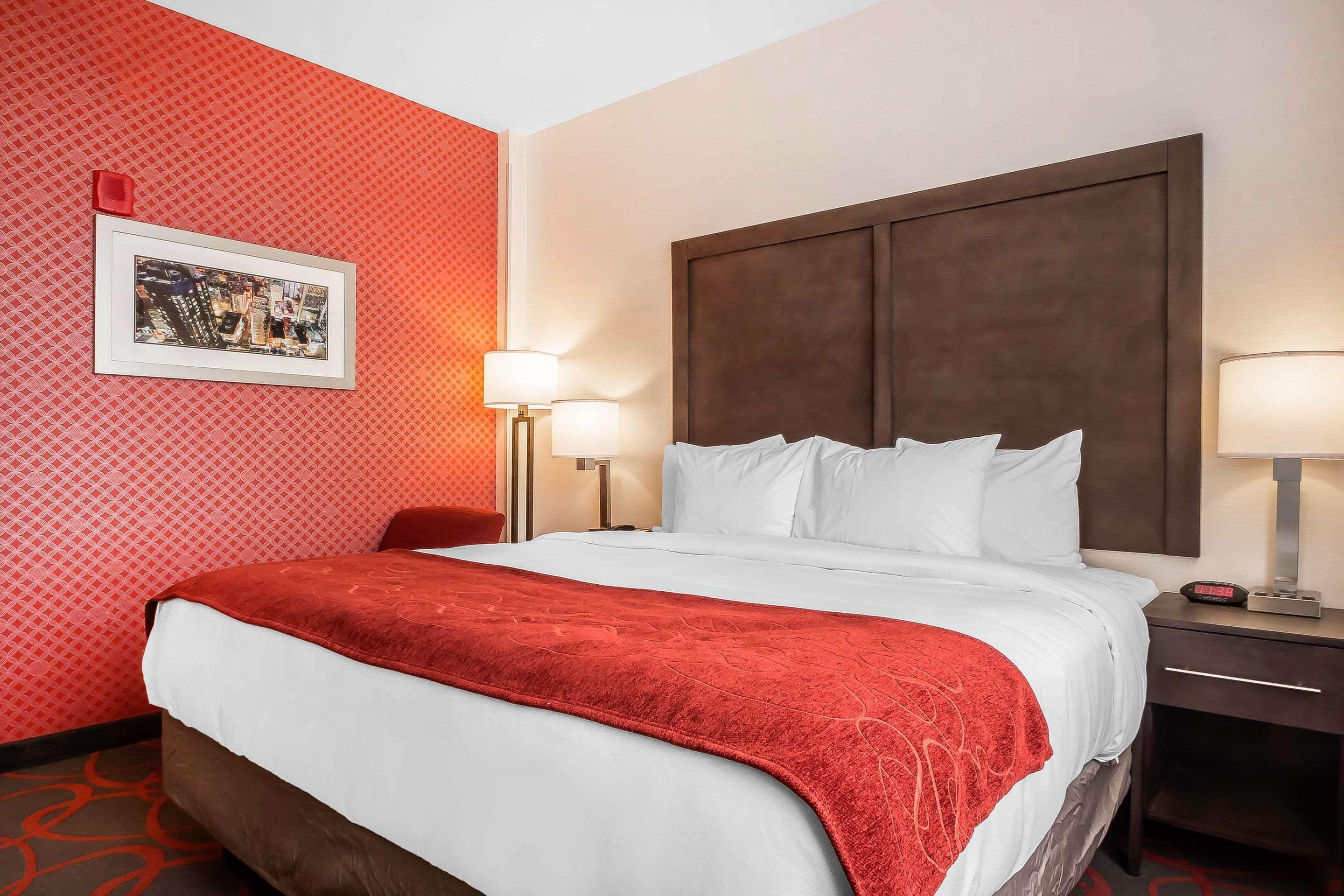 Comfort Inn & Suites Near Stadium New York Esterno foto
