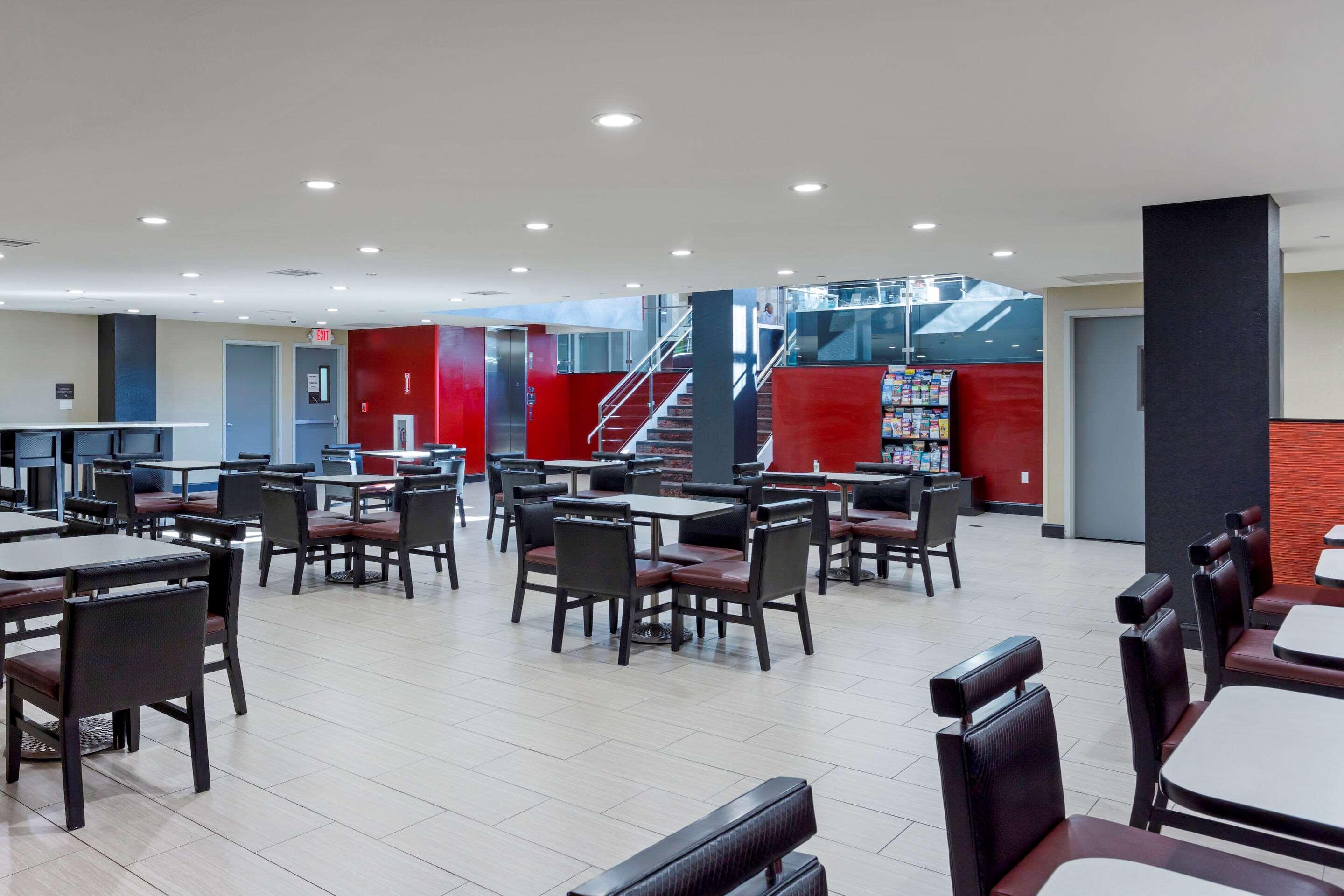 Comfort Inn & Suites Near Stadium New York Esterno foto