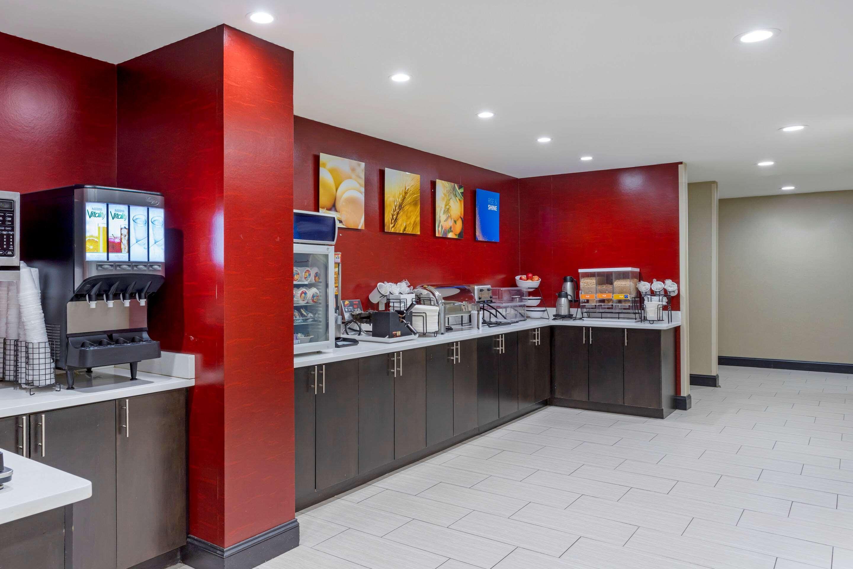 Comfort Inn & Suites Near Stadium New York Esterno foto