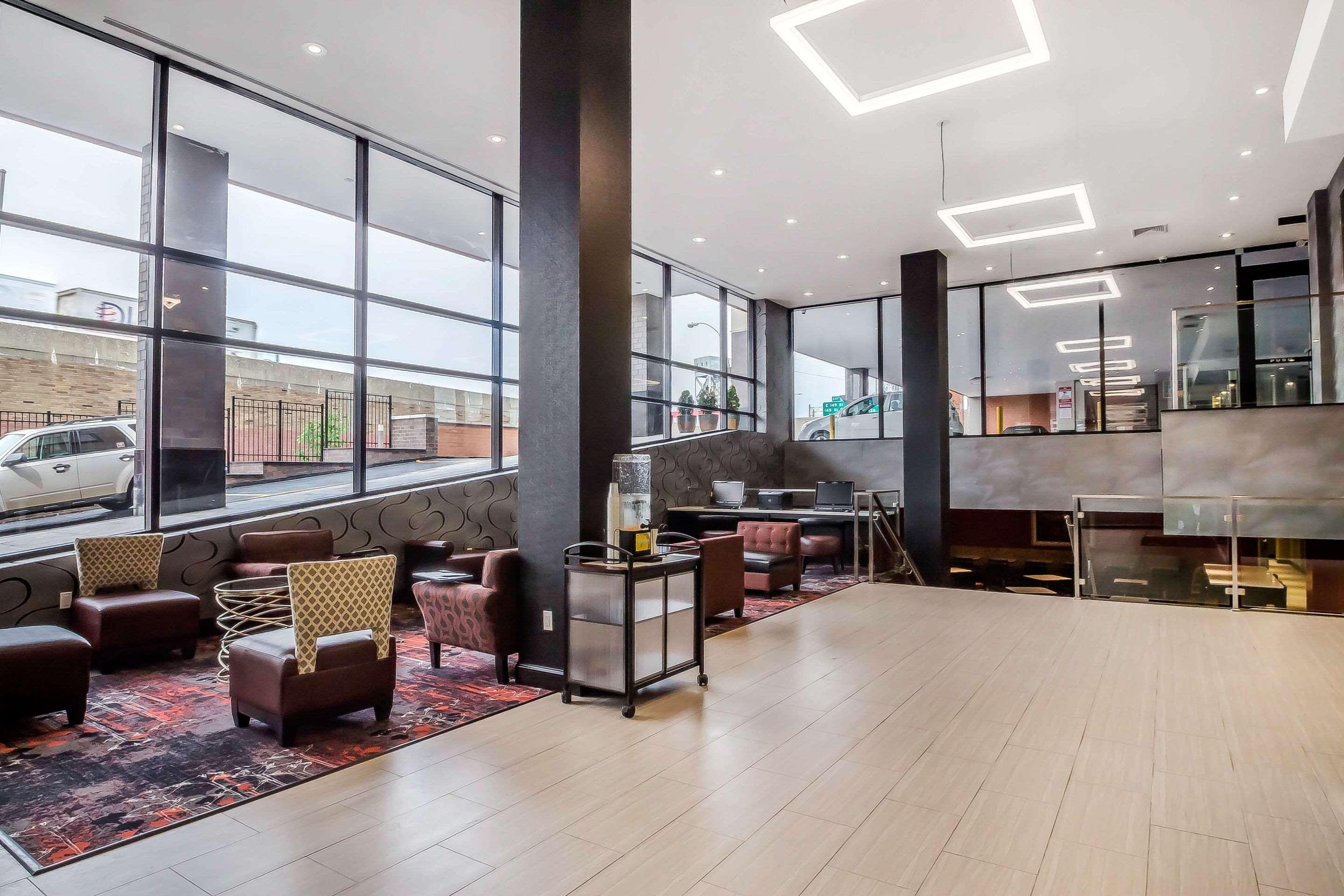 Comfort Inn & Suites Near Stadium New York Esterno foto