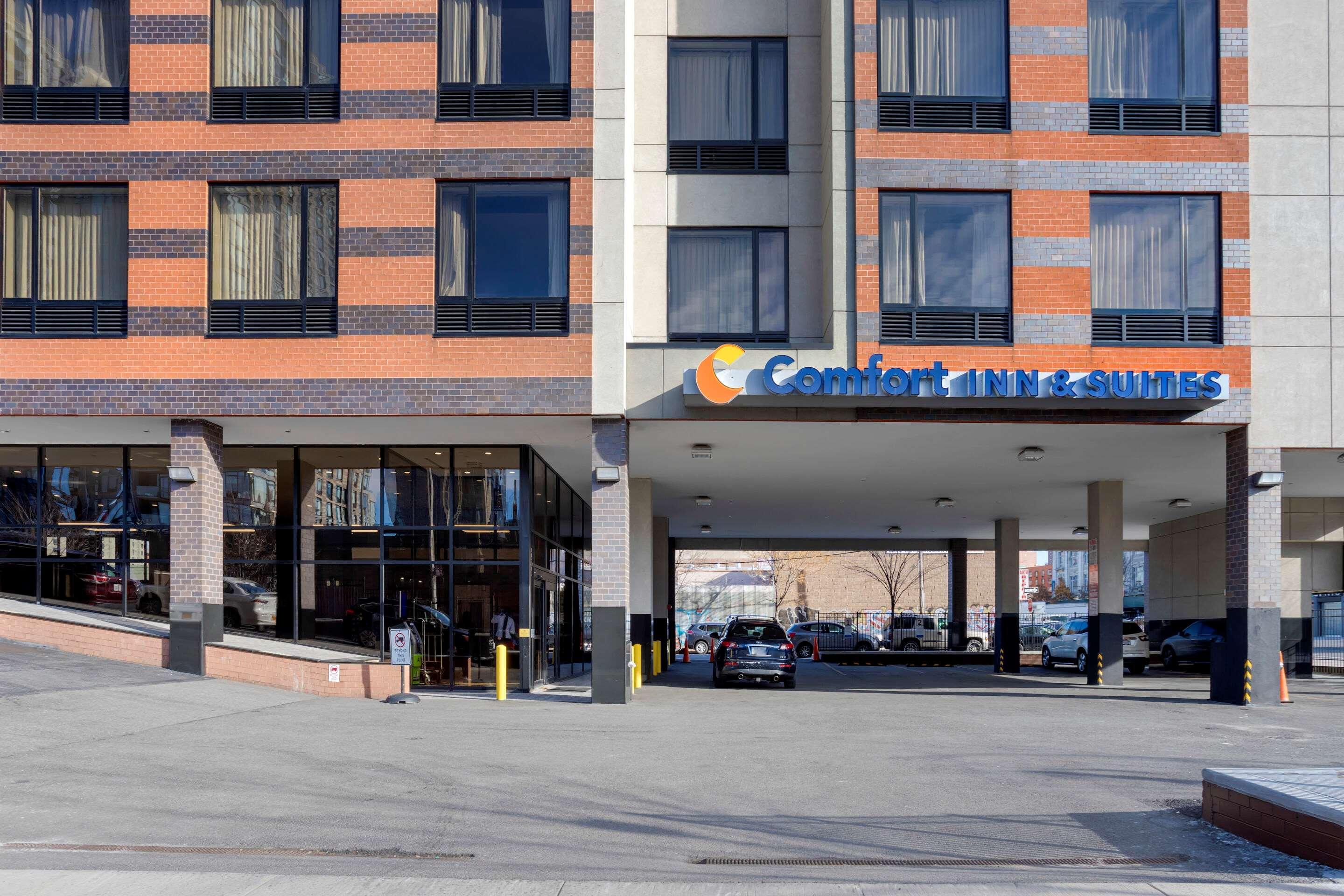 Comfort Inn & Suites Near Stadium New York Esterno foto